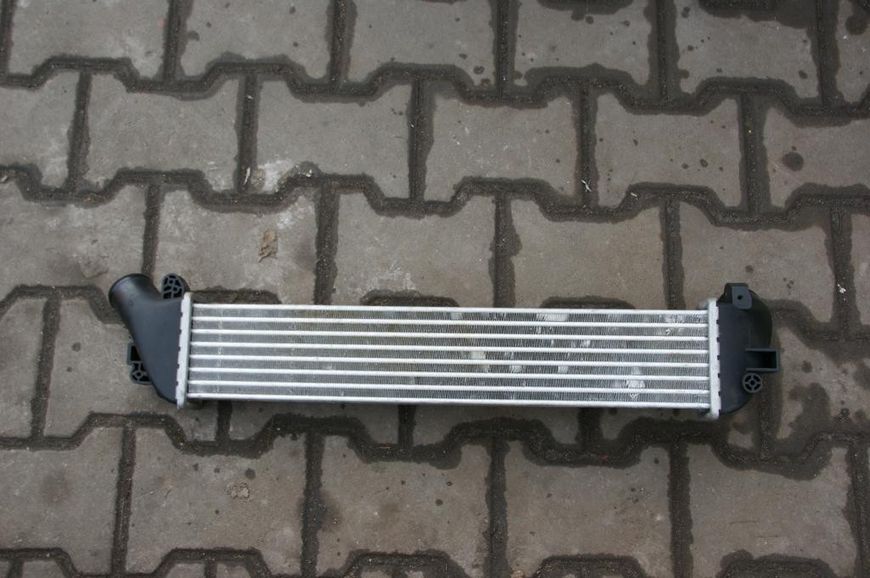 Интеркулер Intercooler Kangoo II 1,5 dCi 8200221885 8200221885 фото