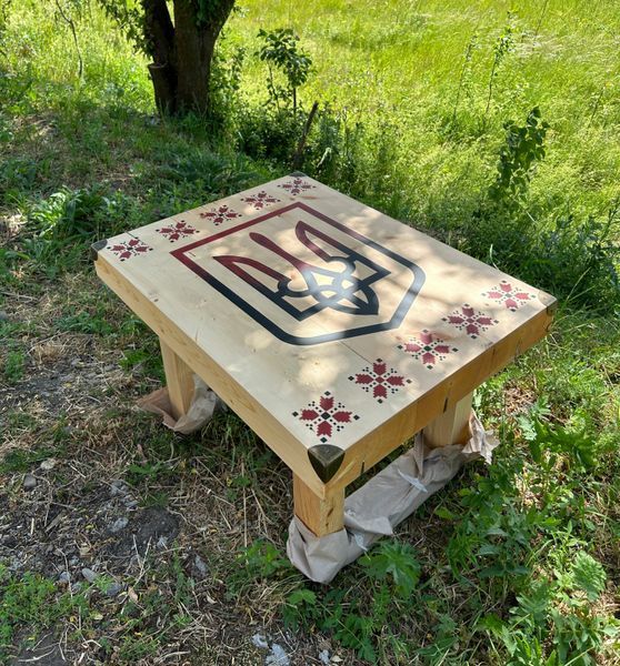 Журнальний столик Український Тризуб і вишиванка комбінація модрина і сосна. Unikata Wood TC002л фото