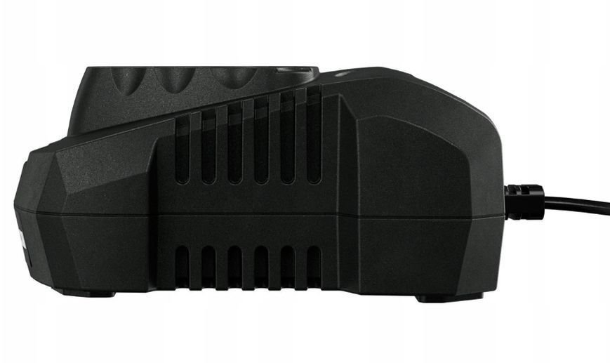 Зарядний пристрій PARKSIDE PLGK 12V, 2.4А LED нова модель 16990593390 фото
