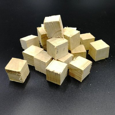 Кубики з вишні 2х2 (100 р.) вишня-кубик фото