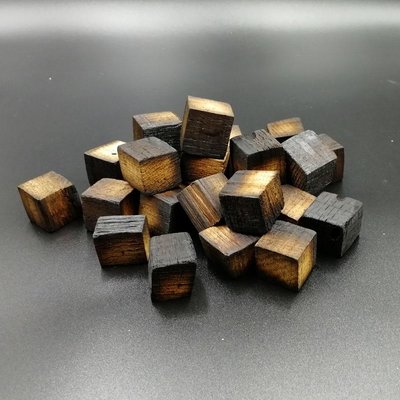 Кубики дубові середньої обжарювання 2х2 (100 р.) дуб-кубик фото